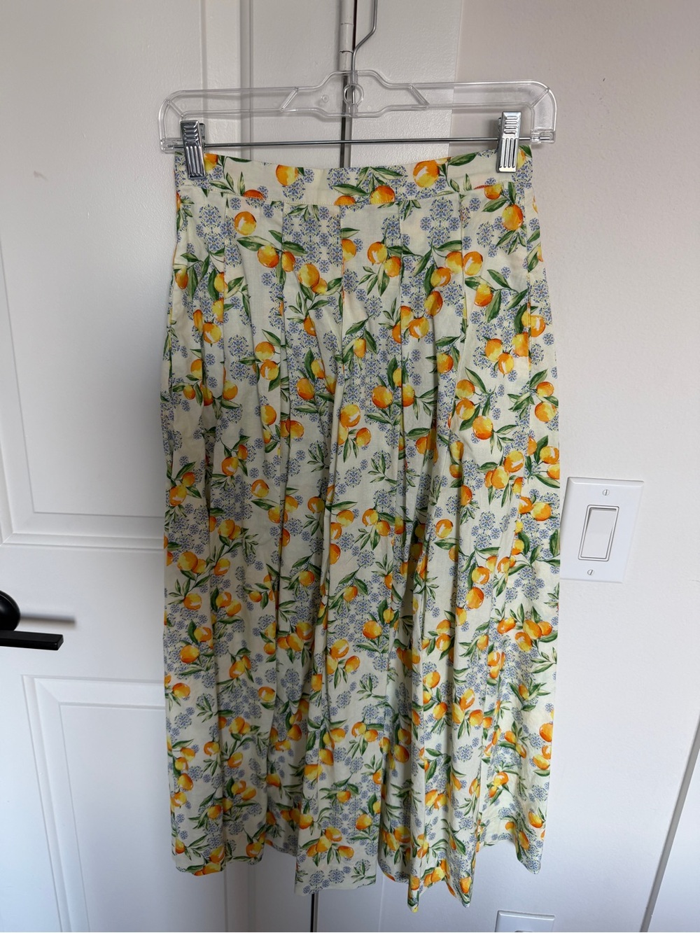 Hunter Bell Women's Cream Citrus-Print Pleated Skirt